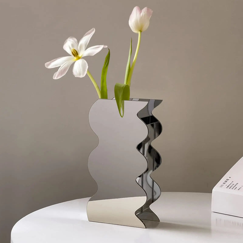 AcryLuxe™ Modern Acrylic Vase