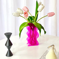 AcryLuxe™ Modern Acrylic Vase