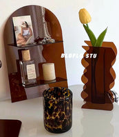 AcryLuxe™ Modern Acrylic Vase