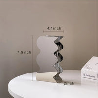 AcryLuxe™ Modern Acrylic Vase